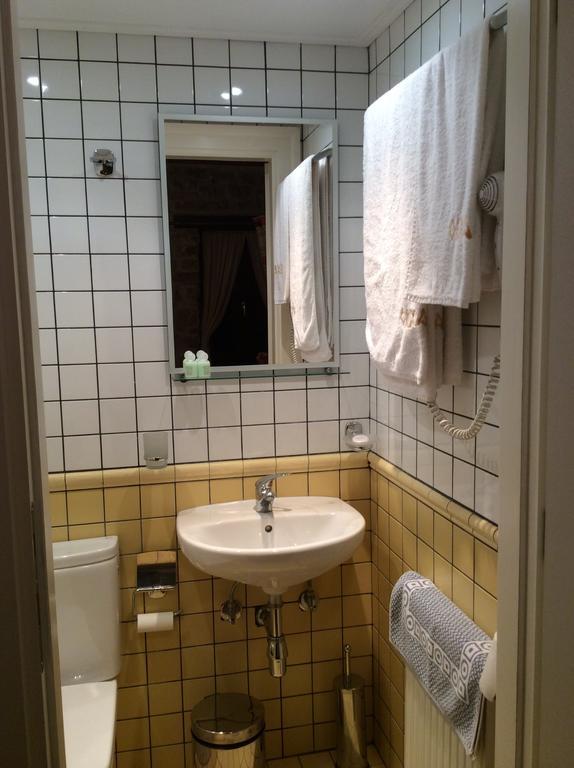 Oihalia Guesthouse Fidhakia Bagian luar foto