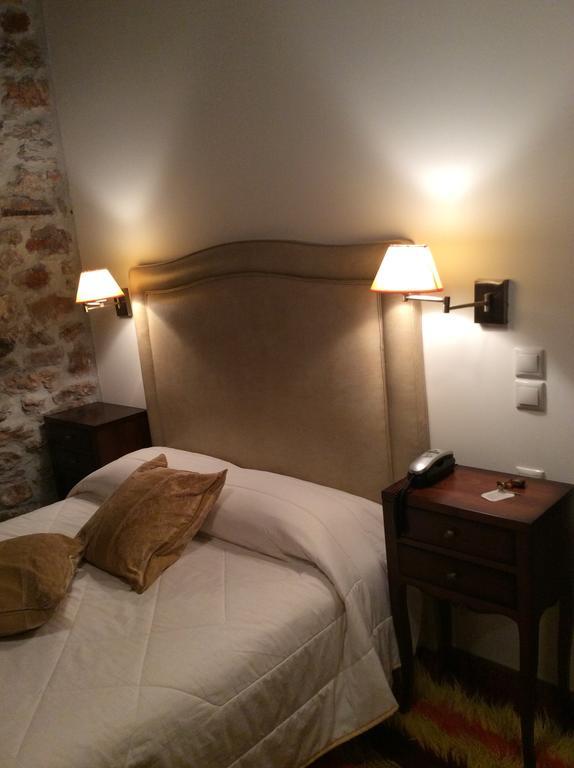 Oihalia Guesthouse Fidhakia Bagian luar foto