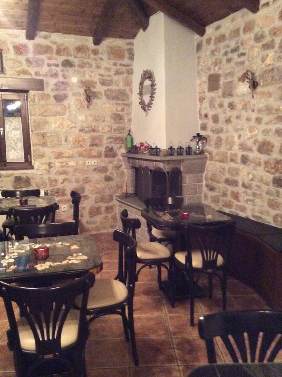 Oihalia Guesthouse Fidhakia Bagian luar foto