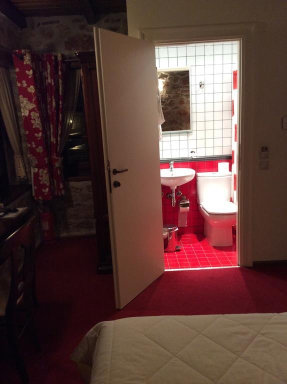 Oihalia Guesthouse Fidhakia Bagian luar foto